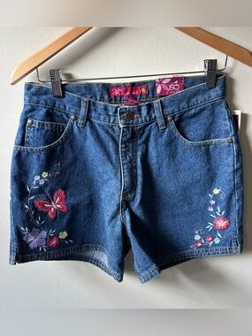 SO Denim Embroidered Butterfly Floral Shorts NWT